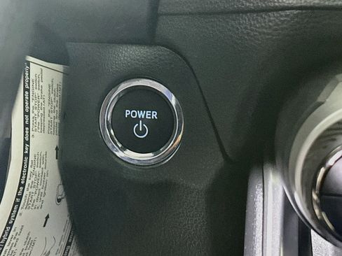 Certified 2025 Toyota RAV4 XLE AWD/4WD image 20