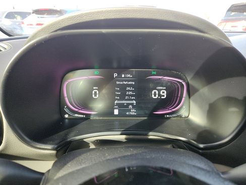 Used 2024 Kia Soul EX image 17