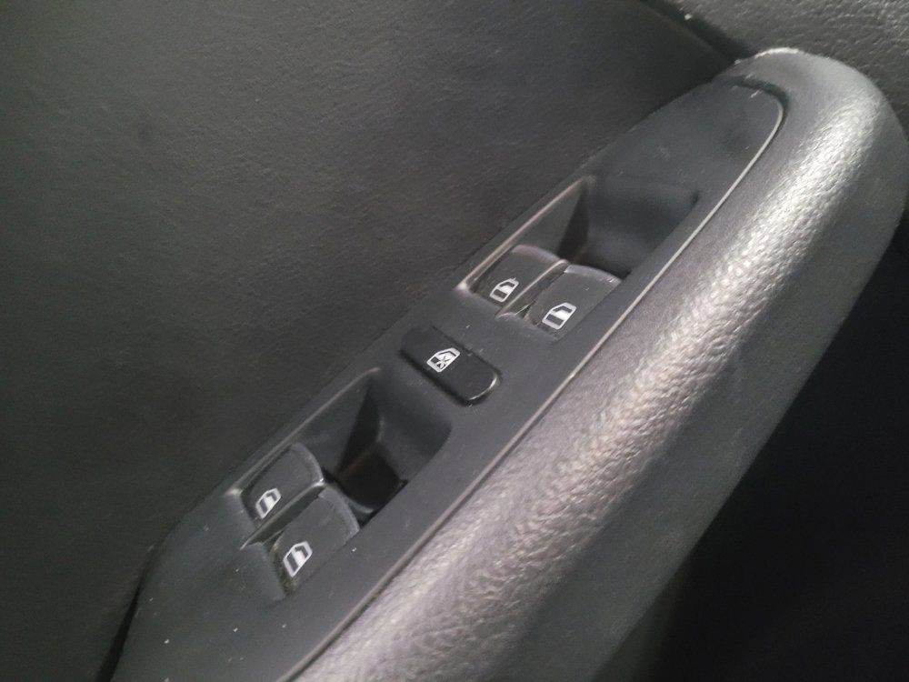 Used 2014 Volkswagen Jetta SE FWD image 27
