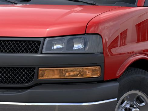New 2025 Chevrolet Express 3500 Extended image 10