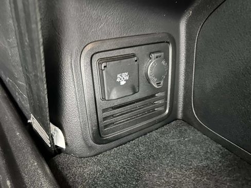 Used 2019 Toyota 4Runner SR5 AWD/4WD image 13