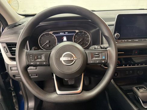 Used 2024 Nissan Rogue SV FWD image 18