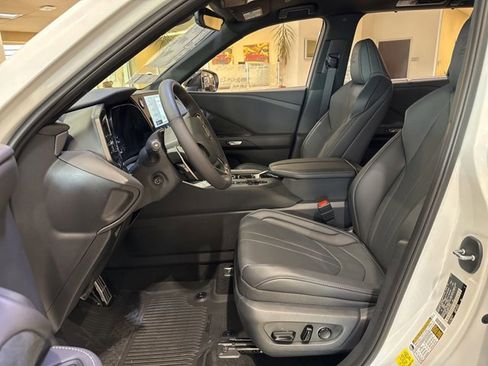 New 2026 Lexus TX 500h F SPORT Performance Premium image 17