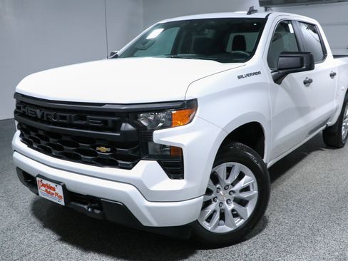 Used 2024 Chevrolet Silverado 1500 Custom AWD/4WD image 30