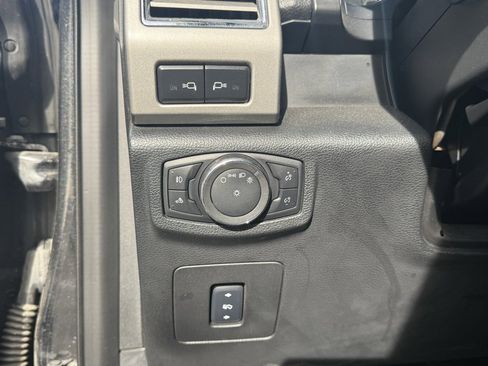 Used 2015 Ford F150 Lariat w/ Equipment Group 501A Mid image 17