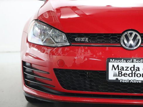 Used 2015 Volkswagen GTI SE image 6