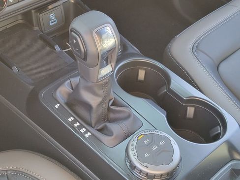 New 2025 Ford Bronco Outer Banks image 19