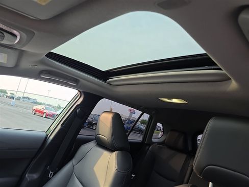 Used 2023 Toyota Corolla Cross XLE w/ Convenience Package image 16