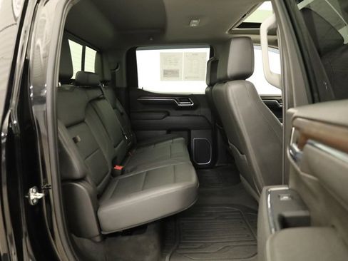 Used 2023 GMC Sierra 1500 SLT w/ SLT Premium Package image 33