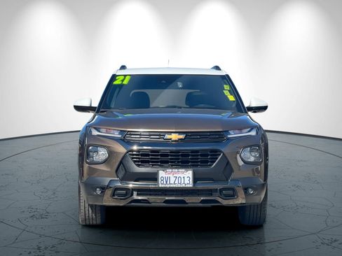 Used 2021 Chevrolet TrailBlazer ACTIV w/ Sun and Liftgate Package image 9
