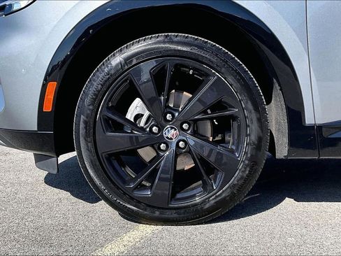 Used 2023 Buick Envision Preferred w/ Sport Touring Package image 9