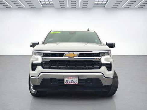 Used 2025 Chevrolet Silverado 1500 LT AWD/4WD image 2