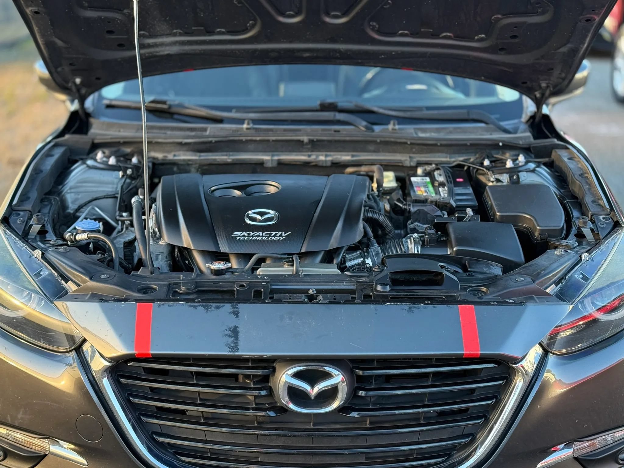 Used 2018 MAZDA MAZDA3 Grand Touring FWD image 30