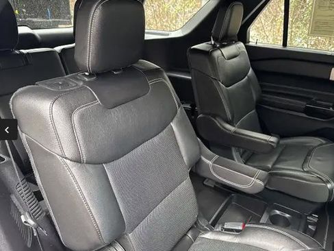 Used 2020 Ford Explorer ST w/ ST High-Performance Pack image 20