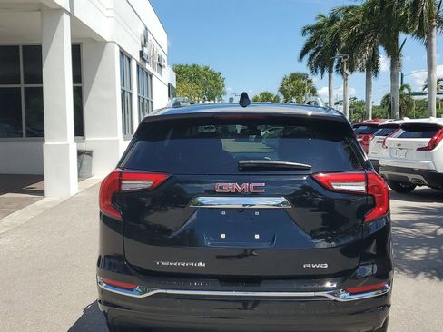 Certified 2022 GMC Terrain Denali w/ Denali Premium Package AWD/4WD image 5