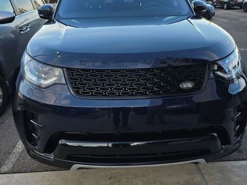 Used 2020 Land Rover Discovery Landmark image 41