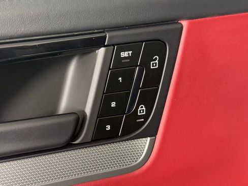 New 2026 Porsche Cayenne image 26