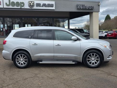 Used 2017 Buick Enclave Leather w/ Trailering Package image 8