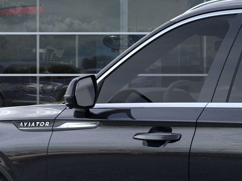 New 2025 Lincoln Aviator Reserve image 33
