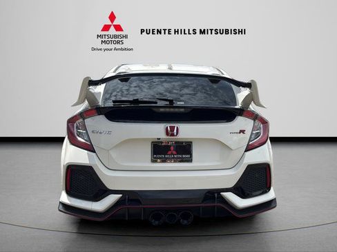 Used 2019 Honda Civic Type R image 6