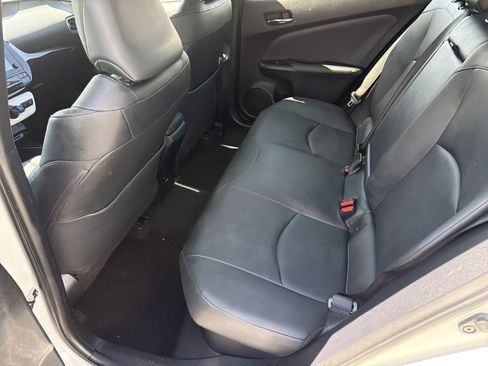 Used 2017 Toyota Prius Four FWD image 29