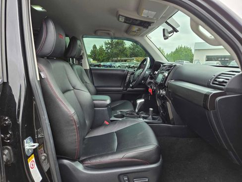 Used 2018 Toyota 4Runner TRD Pro AWD/4WD image 13