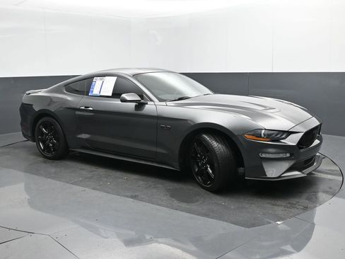 Used 2018 Ford Mustang GT Premium w/ Equipment Group 401A image 7