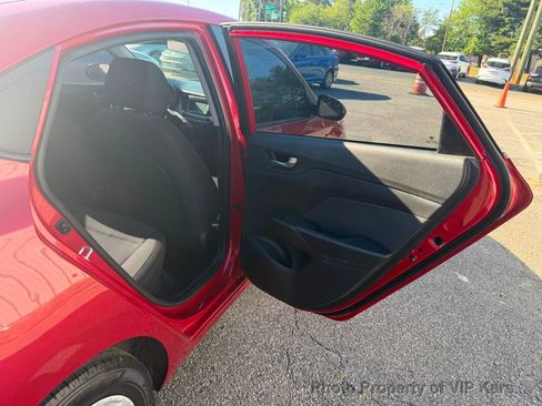 Used 2021 Hyundai Accent SE FWD image 11