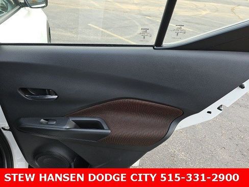 Used 2024 Nissan Kicks SR image 17