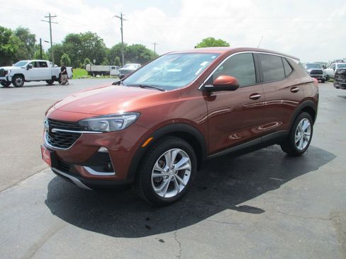 Certified 2020 Buick Encore GX Preferred w/ Cold Weather Comfort Package FWD image 11