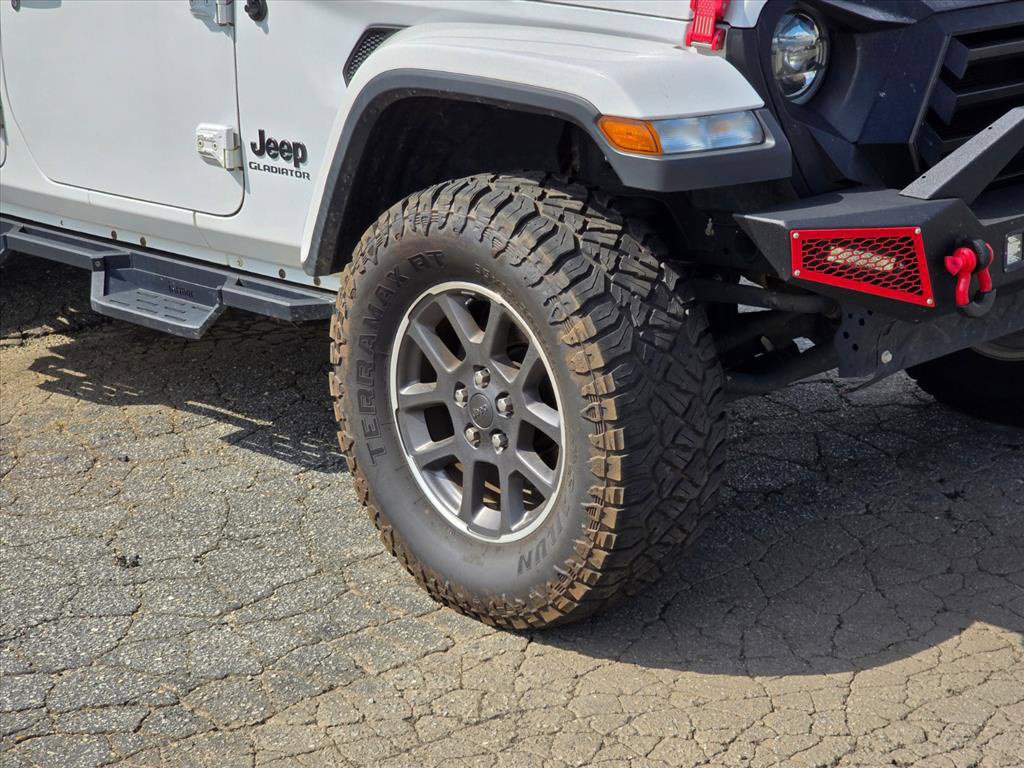 Used 2020 Jeep Gladiator Sport AWD/4WD image 16