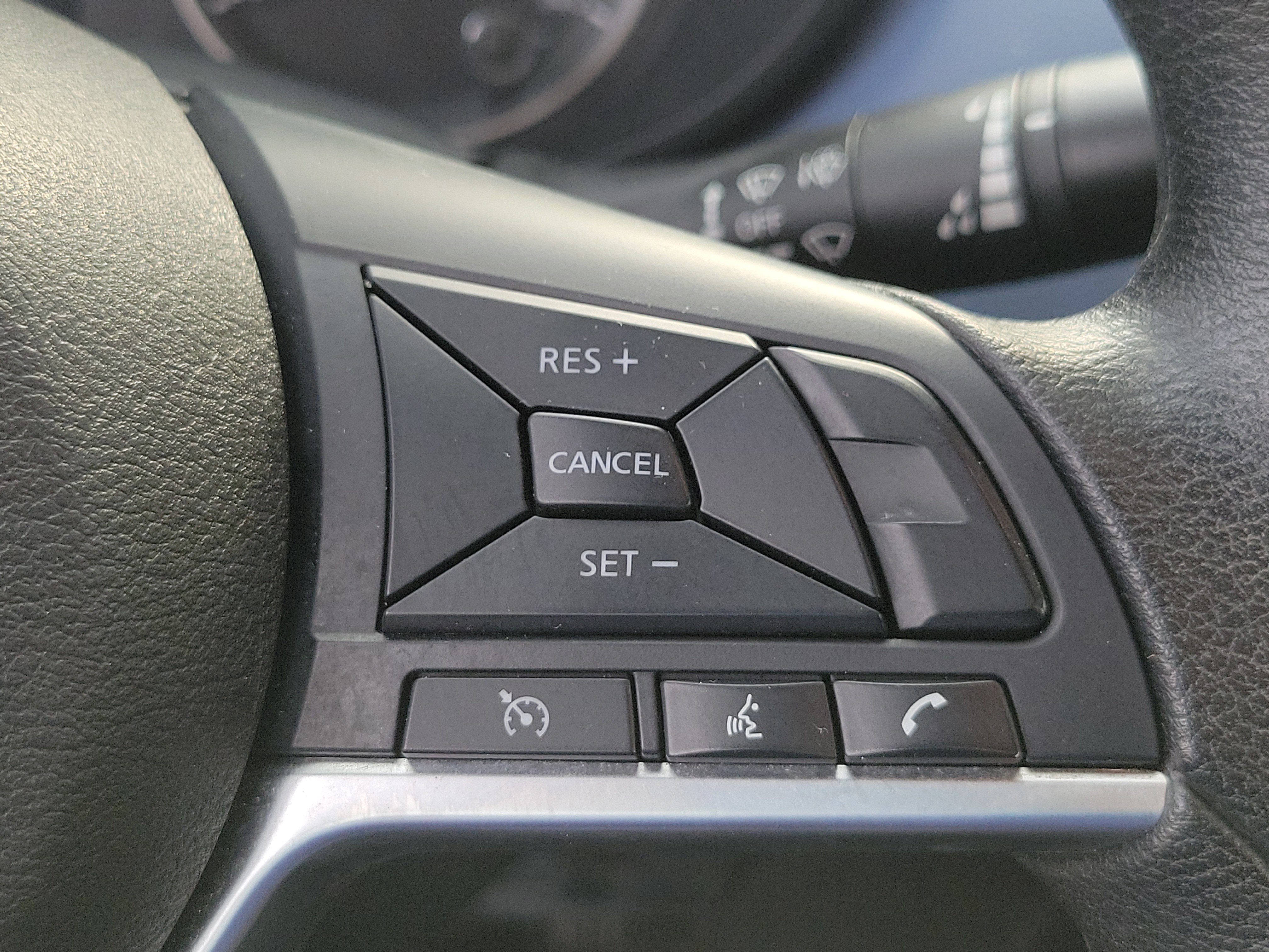 Used 2024 Nissan Versa SV FWD image 26