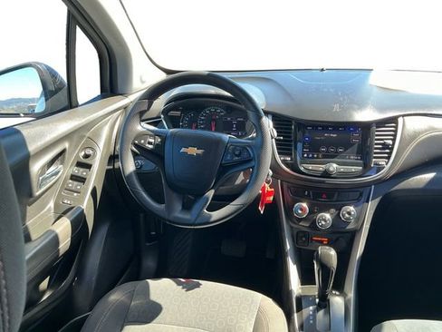 Used 2020 Chevrolet Trax LS w/ Tint and Cruise Package image 10