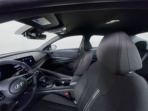 Certified 2026 Hyundai Elantra Sport FWD image 12
