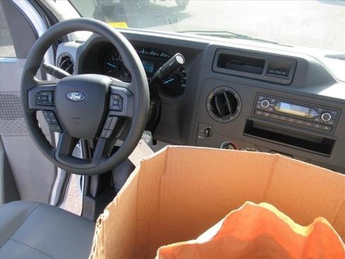 New 2024 Ford E-450 and Econoline 450 Super Duty w/ Power Windows & Locks Group image 15