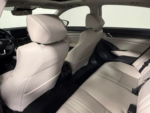 Used 2021 Honda Accord Touring image 40