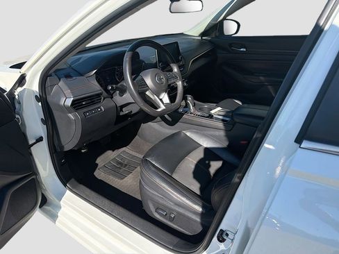 Used 2022 Nissan Altima 2.5 SR FWD image 23
