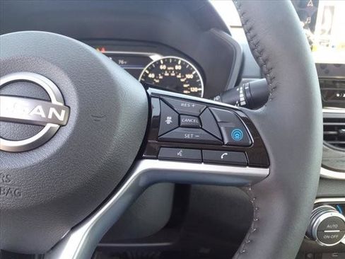 New 2025 Nissan Altima 2.5 SL image 26