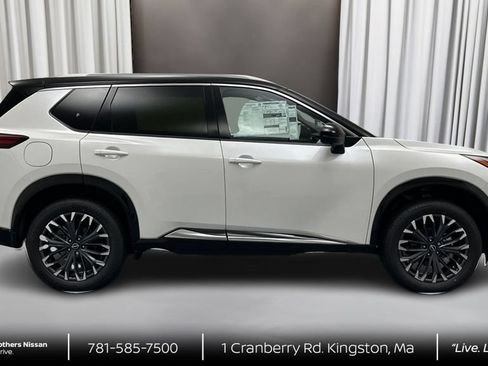 New 2026 Nissan Rogue Platinum AWD/4WD image 4