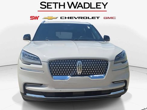 Used 2023 Lincoln Aviator Reserve w/ Elements Package Plus RWD image 2