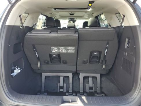 New 2026 Kia Carnival SX image 8
