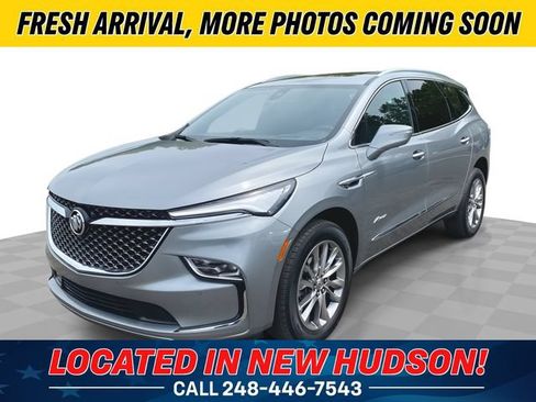 Used 2024 Buick Enclave Avenir w/ Avenir Technology Package FWD image 1