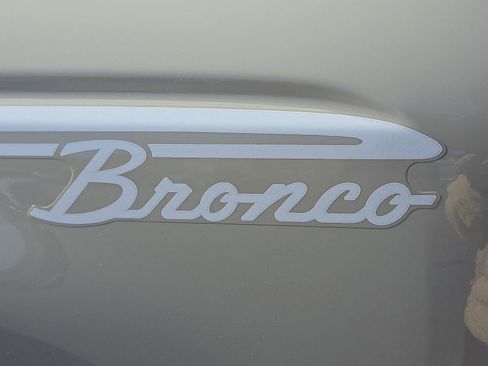 New 2026 Ford Bronco Heritage Edition AWD/4WD image 8