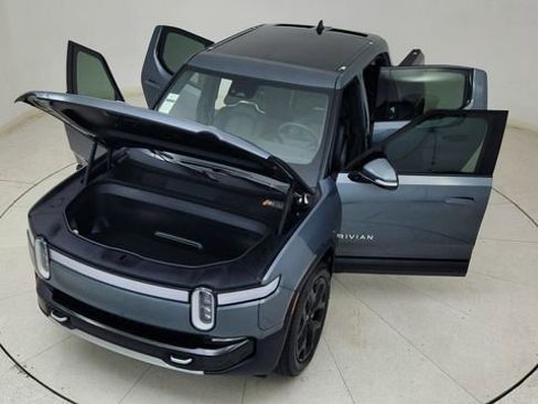 Used 2024 Rivian R1T Adventure image 82