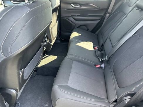 New 2025 Jeep Grand Cherokee Laredo X w/ Luxury Tech Group I image 22