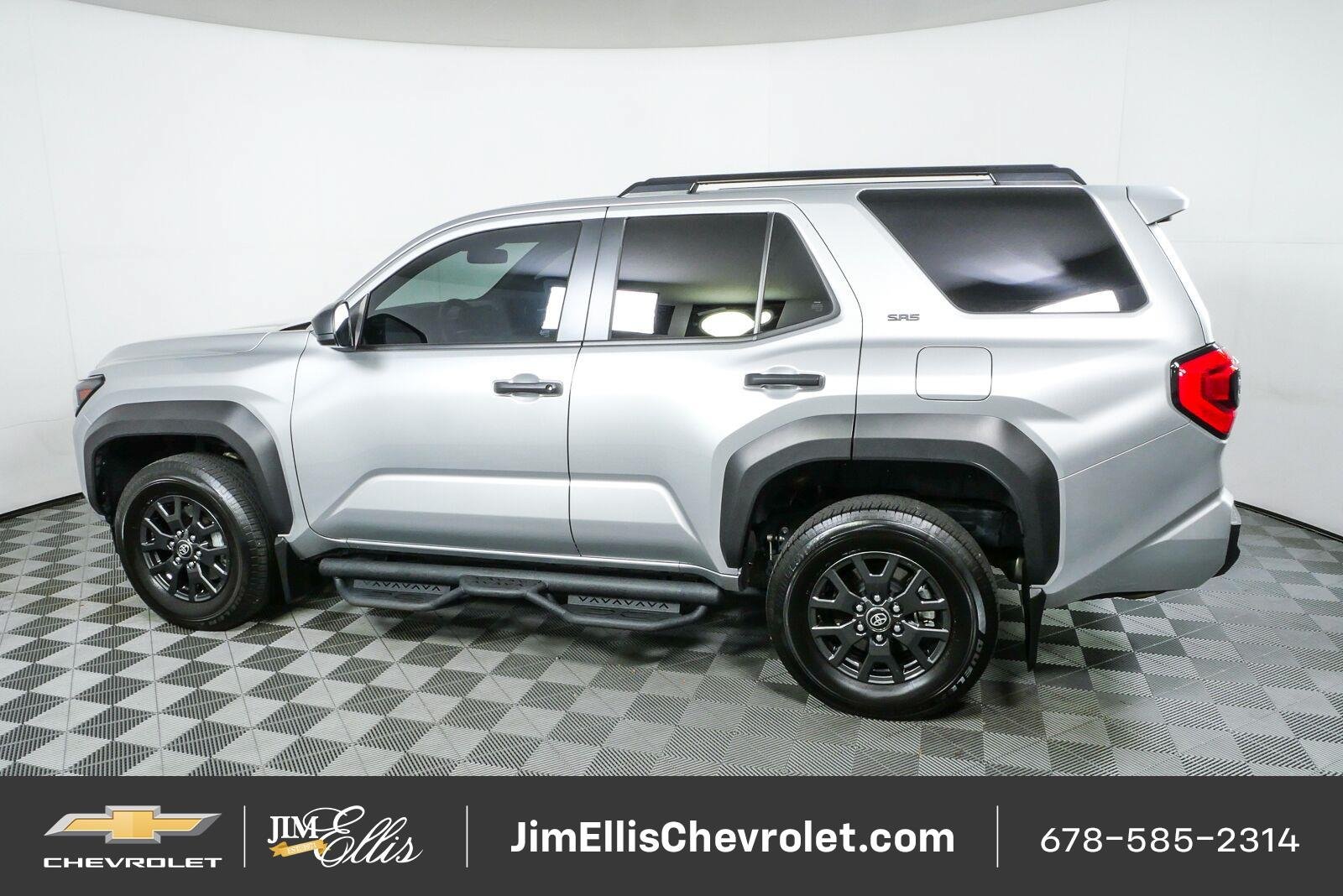 Used 2025 Toyota 4Runner SR5 RWD image 28