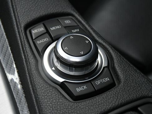 Used 2013 BMW M6 Coupe image 23