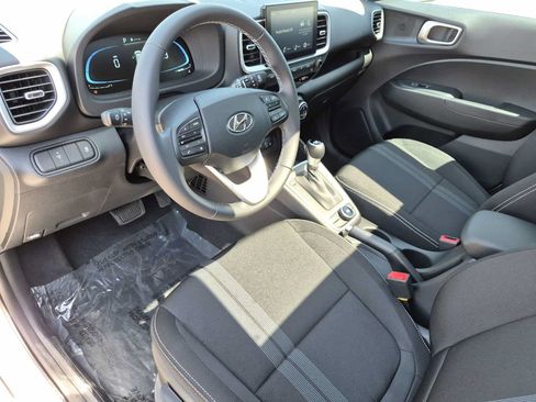 New 2026 Hyundai Venue SEL FWD image 10
