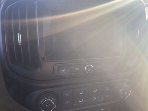 Used 2021 Chevrolet Colorado W/T w/ WT Convenience Package image 14