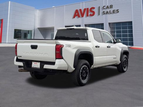 Used 2025 Toyota Tacoma TRD Off-Road image 6